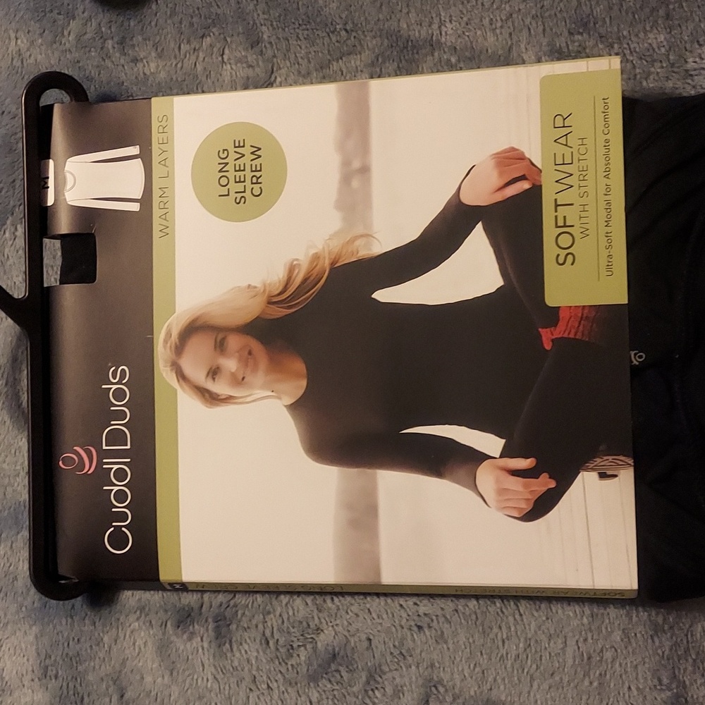 CUDDL DUDS Brand New set in black and super soft! Size M. Ret. $76